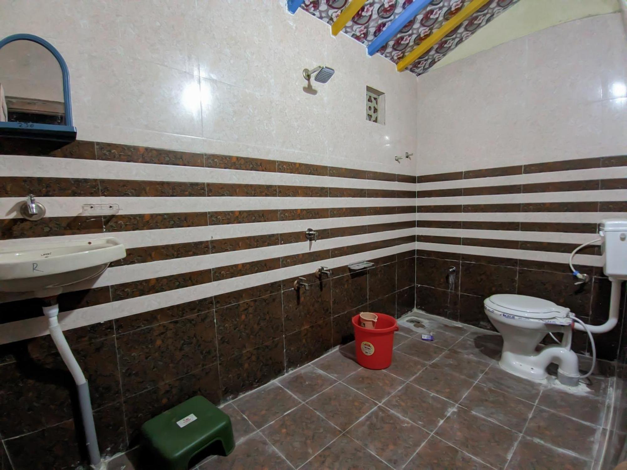 White Land Villagestay Dhordo Экстерьер фото