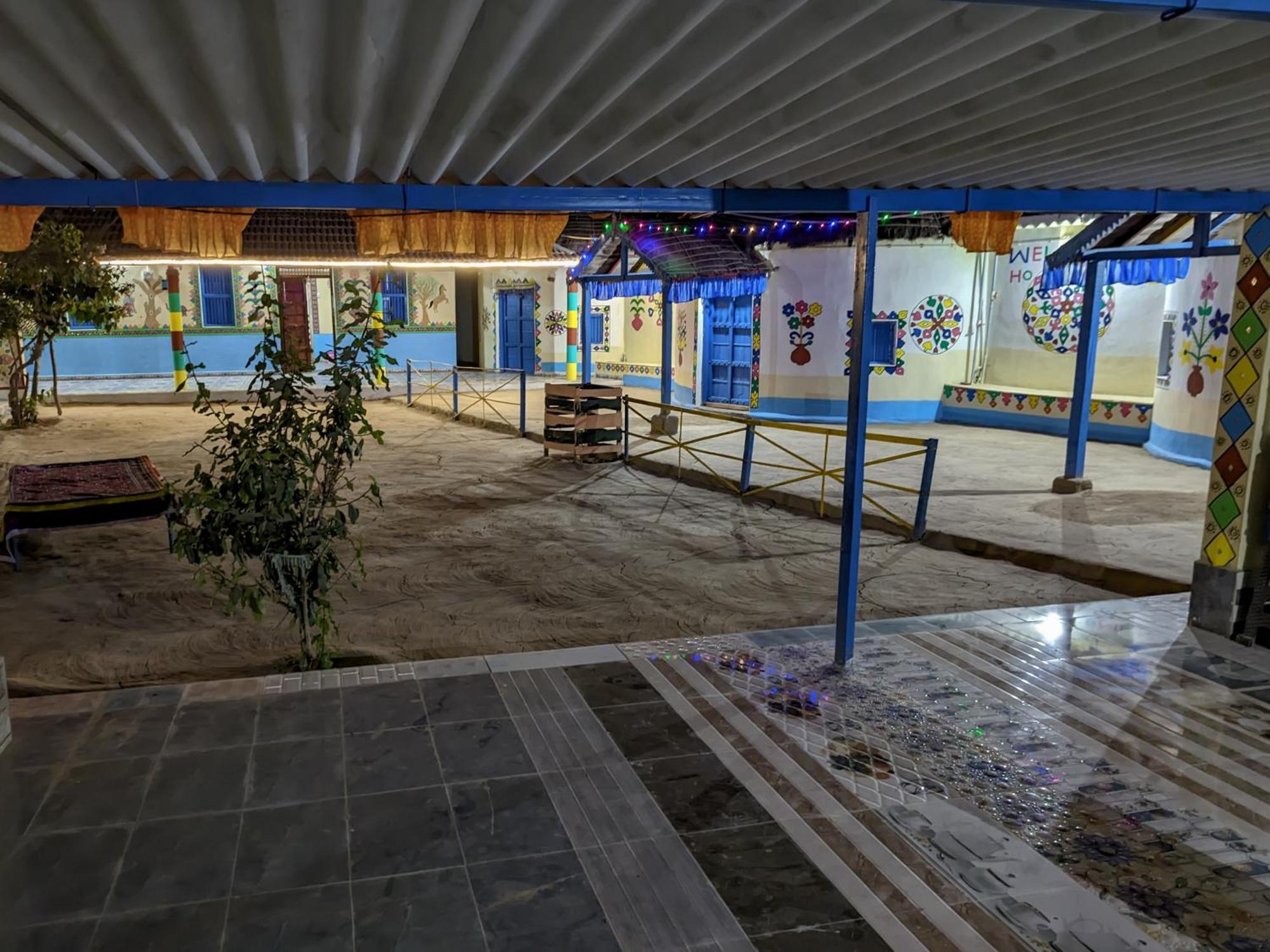White Land Villagestay Dhordo Экстерьер фото
